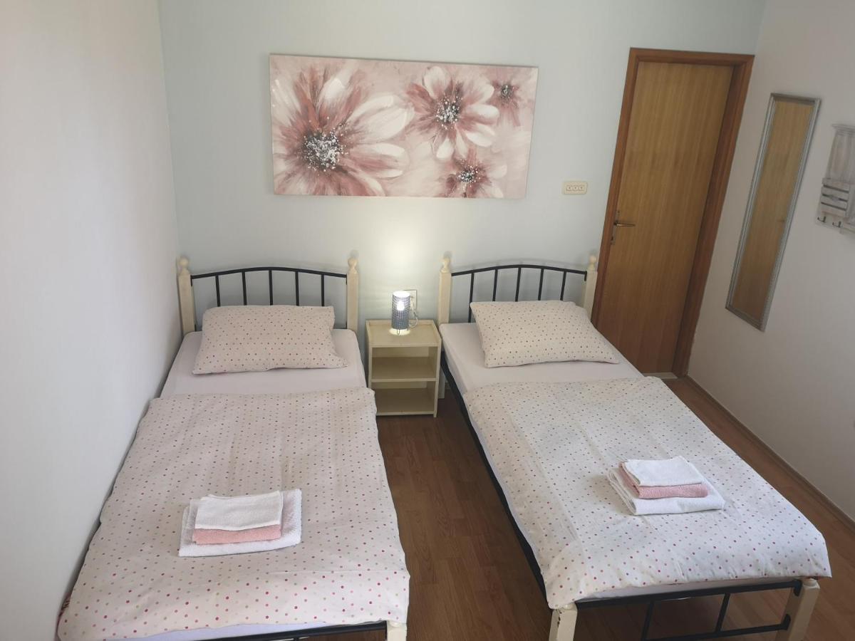 Country House Peace Drinovci ภายนอก รูปภาพ