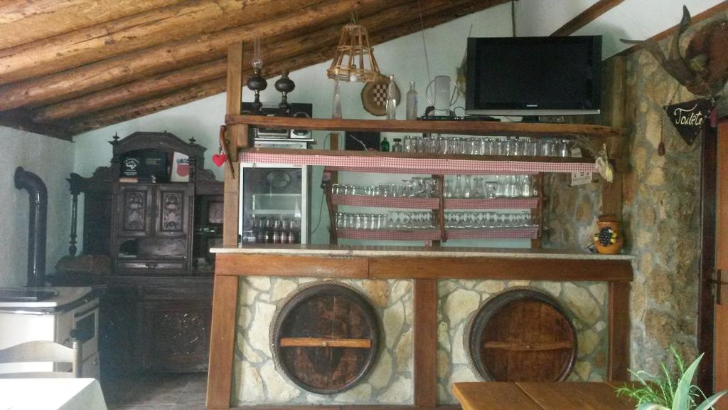Country House Peace Drinovci ภายนอก รูปภาพ
